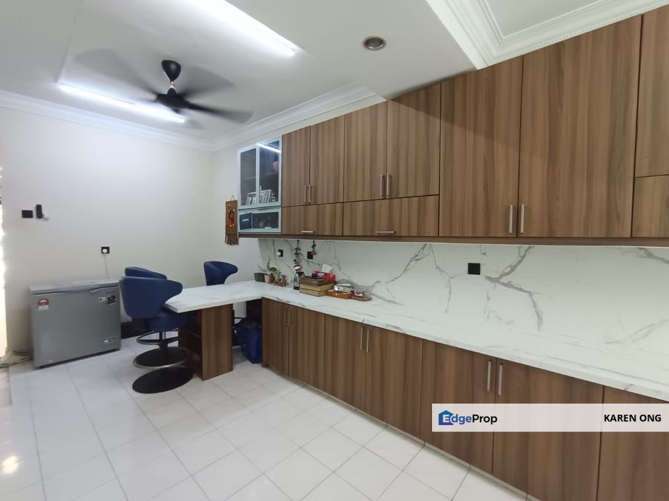 Tastefully renovated 2 Storey Terrace USJ 9, Selangor, USJ