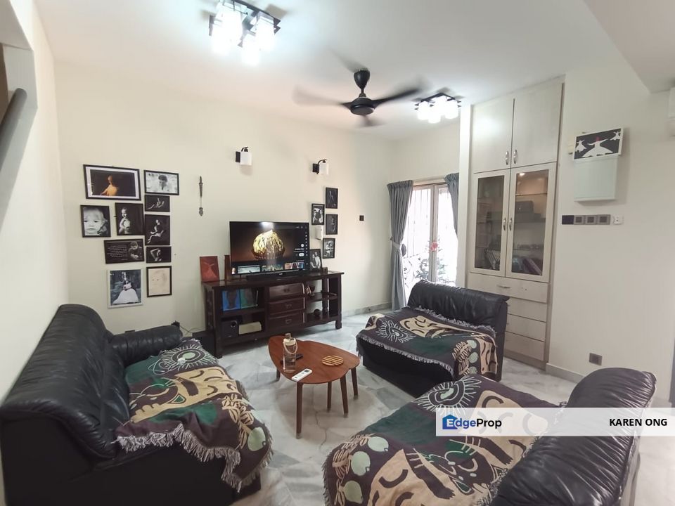 Tastefully renovated 2 Storey Terrace USJ 9, Selangor, USJ
