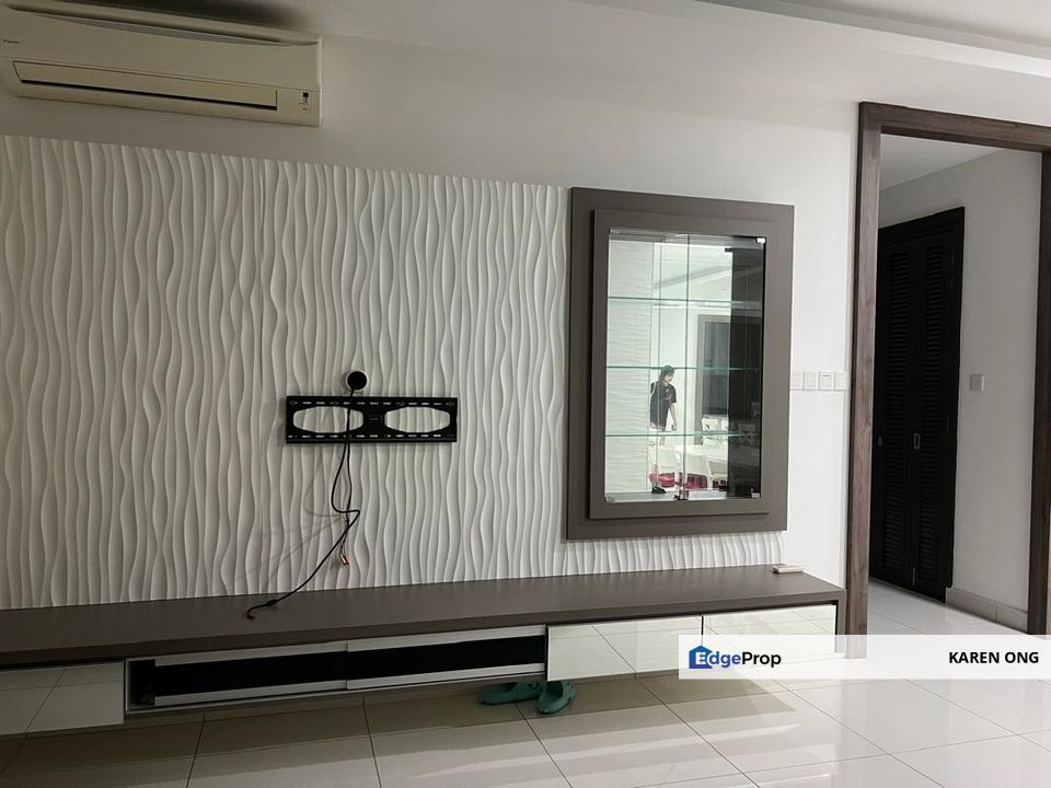 Beautiful Isola SS 16 near Lrt , Selangor, Subang Jaya