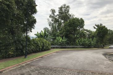 Country Heights Bungalow Land for Sale