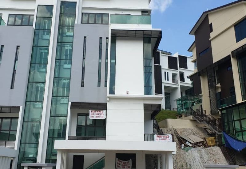 Kingsley Hills @ Putra Heights