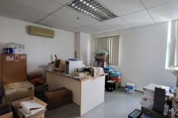 Wisma Zelan(Number One Business Centre)