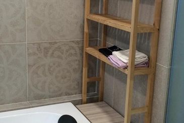 202 DC (Desa Cahaya)