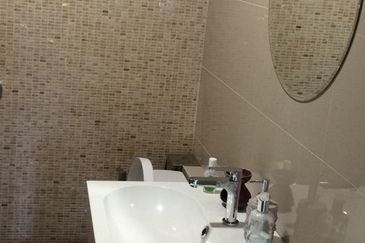 202 DC (Desa Cahaya)