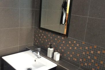 202 DC (Desa Cahaya)