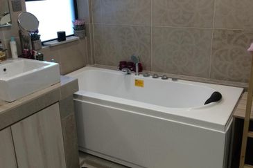 202 DC (Desa Cahaya)