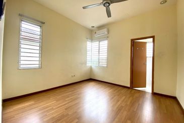 Anggun 1 Kota Emerald