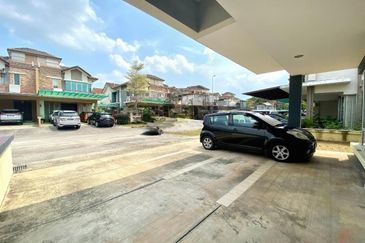 Anggun 1 Kota Emerald