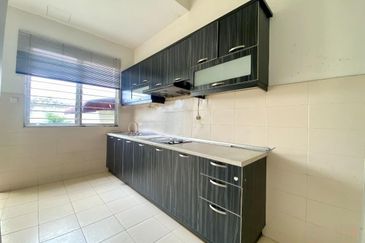 Anggun 1 Kota Emerald