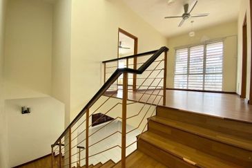 Anggun 1 Kota Emerald