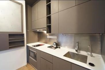 EXSIM | Ceylonz Suites