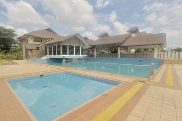 Avenue 2, Lake Valley