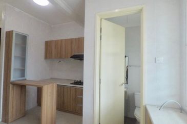 Avenue 2, Lake Valley