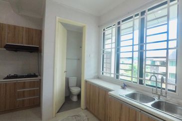 Avenue 2, Lake Valley