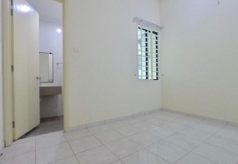 Avenue 2, Lake Valley