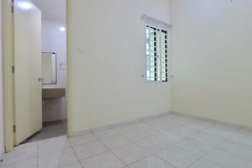 Avenue 2, Lake Valley