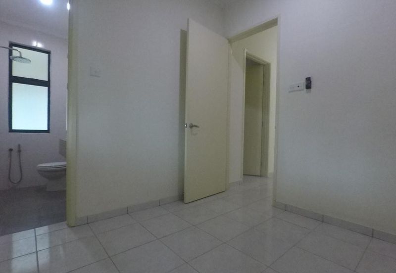 Avenue 2, Lake Valley