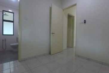 Avenue 2, Lake Valley