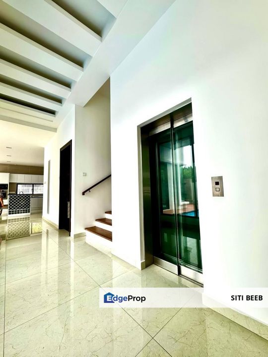 3-Storey Bungalow at Subang Heights East for Sale, Selangor, Subang Jaya