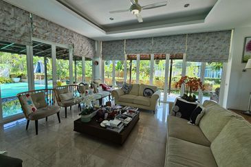 The Residence Glades Putra Heights 3 Storey Bungalow for Sale