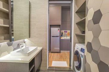 EXSIM | Ceylonz Suites