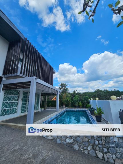 Newly renovated bungalow with a pool for rental, Selangor, Ampang