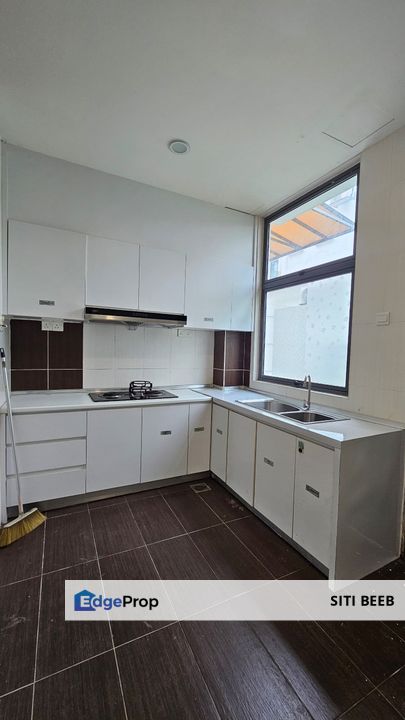 3 Storey Link House at Taman Ukay Tropika For Rent, Selangor, Ulu Kelang