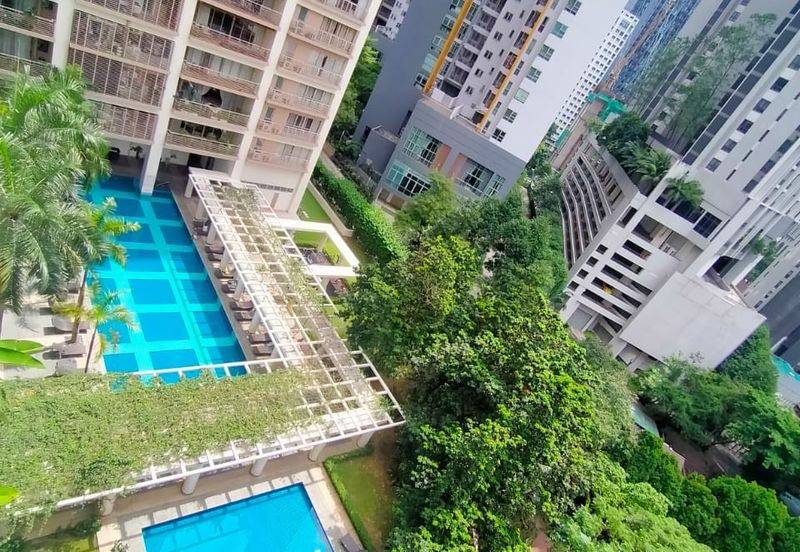 Hampshire Park Condominium