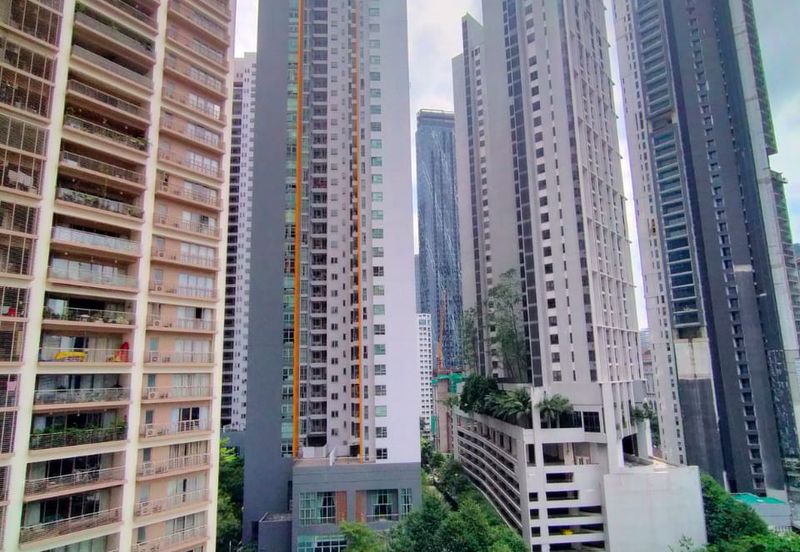 Hampshire Park Condominium