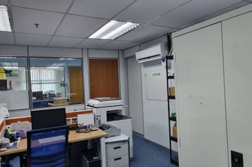 Wisma Zelan(Number One Business Centre)