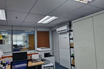 Wisma Zelan(Number One Business Centre)