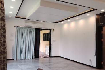 Lingkungan U-Thant Bungalow for sale