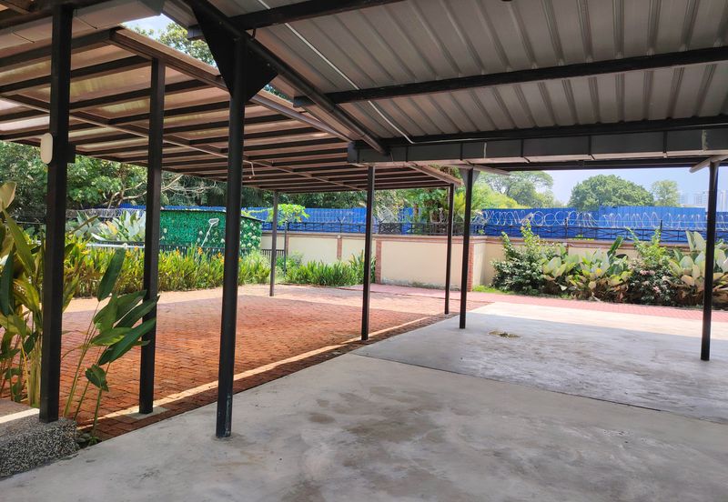 Lingkungan U-Thant Bungalow for sale