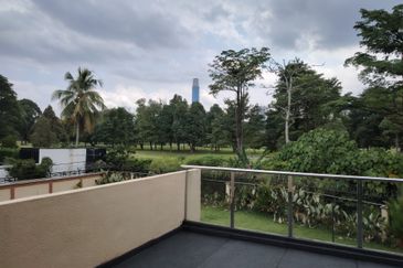 Lingkungan U-Thant Bungalow for sale