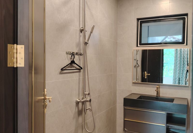 Lingkungan U-Thant Bungalow for sale