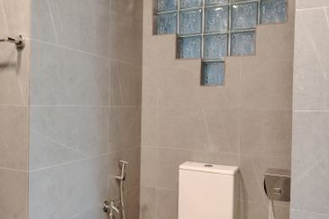 Lingkungan U-Thant Bungalow for sale