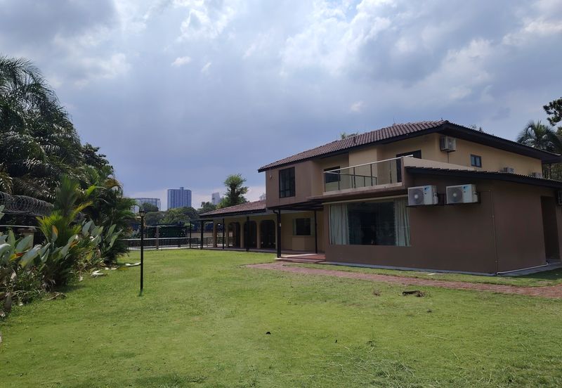 Lingkungan U-Thant Bungalow for sale