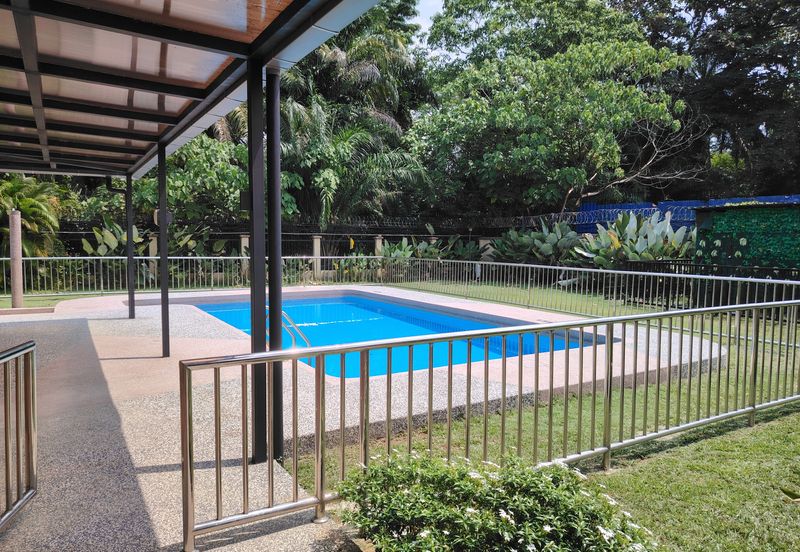 Lingkungan U-Thant Bungalow for sale