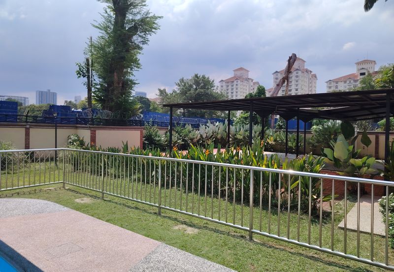 Lingkungan U-Thant Bungalow for sale