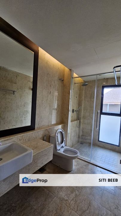 Golden Palm Tree Sepang Villa-Ivory Palm for Sale, Selangor, Sungai Pelek