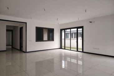 Hevea Elmina Gardens