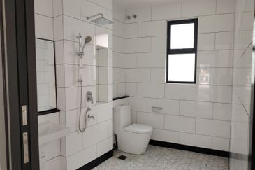 Hevea Elmina Gardens