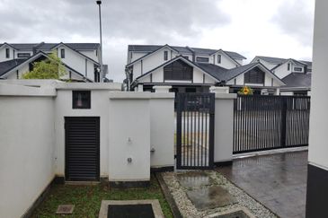 Hevea Elmina Gardens