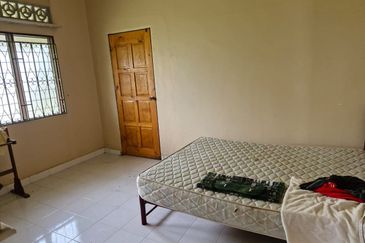 Bungalow at Seremban Hill Top Area for Sale