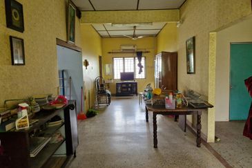 Bungalow at Seremban Hill Top Area for Sale