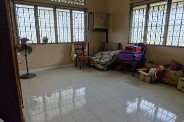 Bungalow at Seremban Hill Top Area for Sale