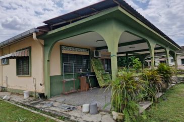 Bungalow at Seremban Hill Top Area for Sale