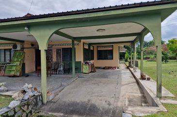 Bungalow at Seremban Hill Top Area for Sale