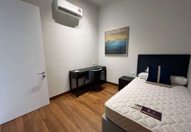 Oxford Residences @ Pavilion Embassy