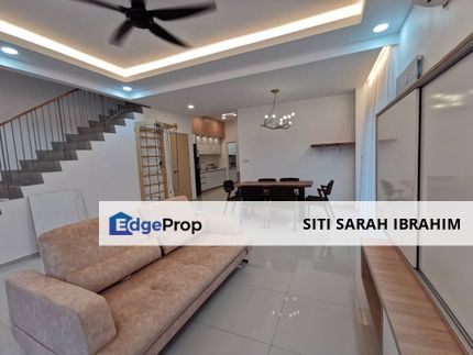 Casa Wood Cybersouth Dengkil Double Storey End Lot, Selangor, Dengkil